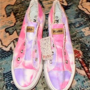 Mudd Tie-dye lace free women’s sneakers